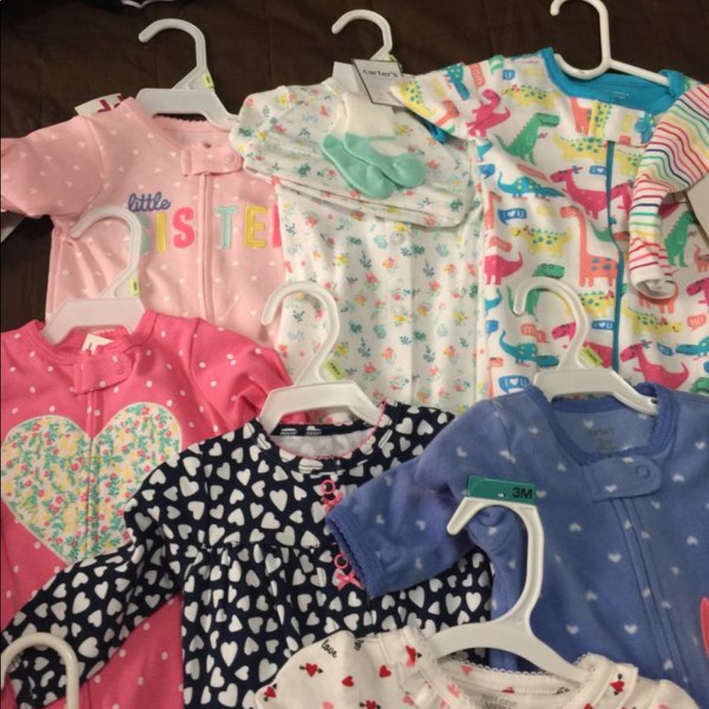 10 Baby onesies - Picture 2 of 4